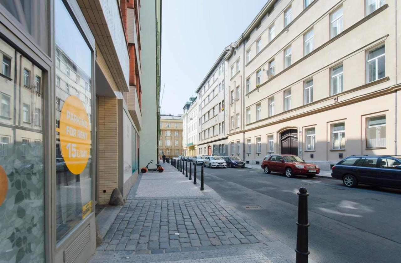 Apartment U Pujcovny 6 Прага Екстер'єр фото